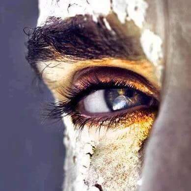 PoetryUrdu's tweet photo. ﺷﺎﻋﺮﯼ ﺍﺱ ﮐﮯ ﻟﺐ ﭘﺮﺳﺠﺘﯽ ﮨﮯ۔۔
ﺟﺲ ﮐﯽ ﺁﻧﮑﮭﻮﮞ ﻣﯿﮟ ﻋﺸﻖ ﺭﻭﺗﺎ ﮨﻮ۔۔ https://t.co/l6yGOeiHNK