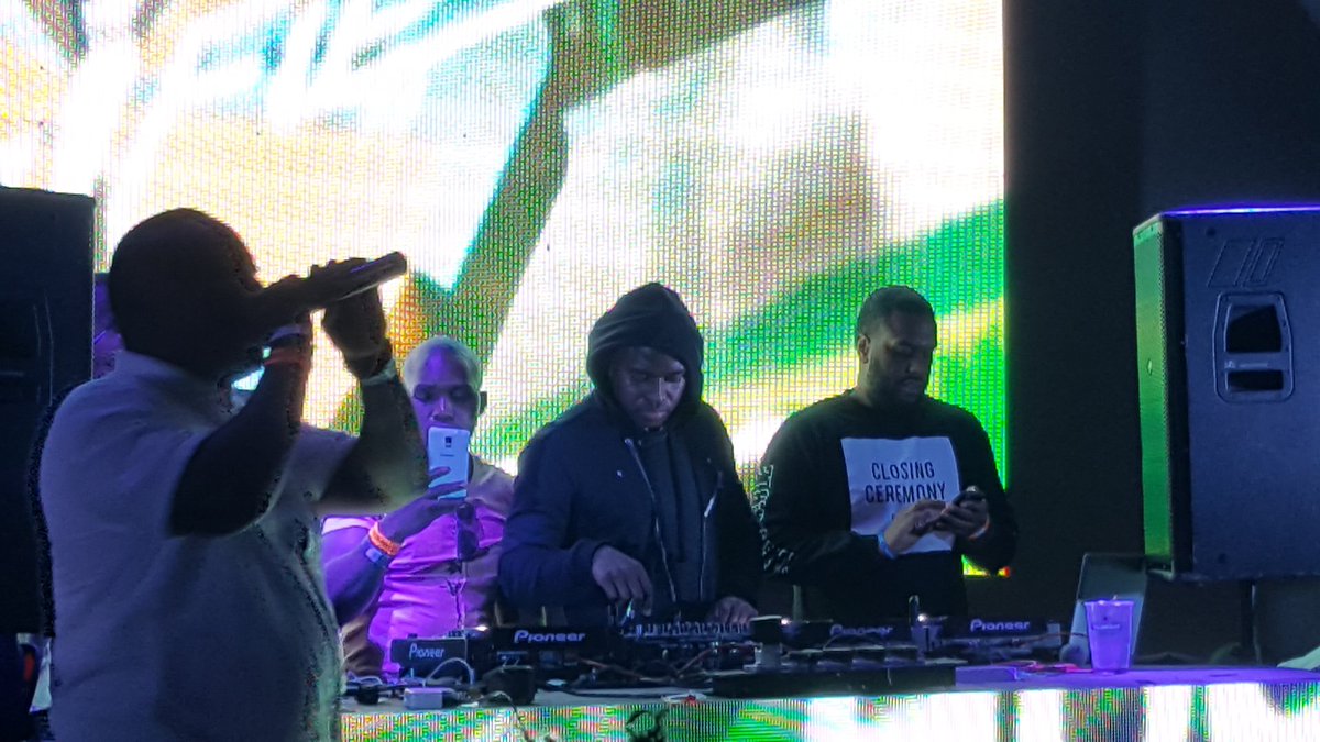 METROFMSA's tweet image. The @Naked_Dj is doing the most right now! 🙌🙌🙌🙌#SpringFiesta2016