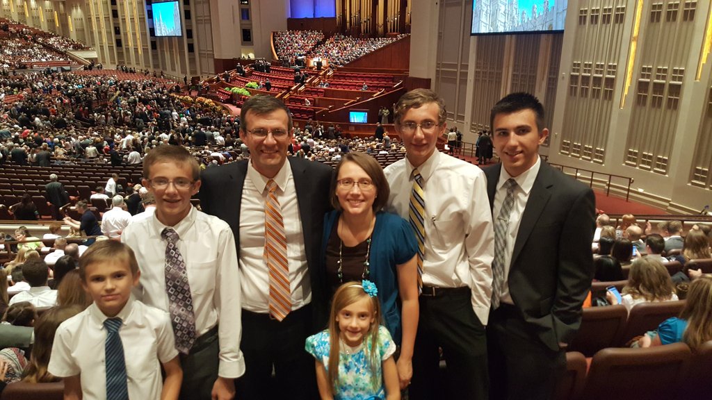samrencher's tweet photo. Josh was given tickets to conference for the entire family.  Nothing better, can't wait. https://t.co/mc4Aem4IWj