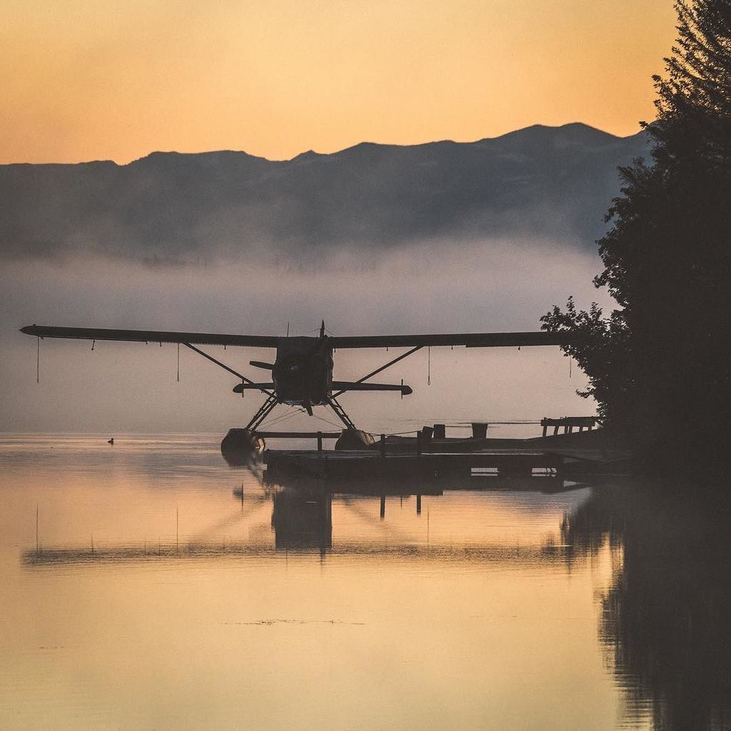 angleofattack's tweet photo. Breakfast with a Beaver.
🛩
🛩
🛩
🛩
🛩
🛩
🛩
🛩
🛩
#ThrottleOn #AviatorCast #AngleofAttack #avgeek… https://t.co/PTIFc4ZA4N https://t.co/kMUkM4gUDu