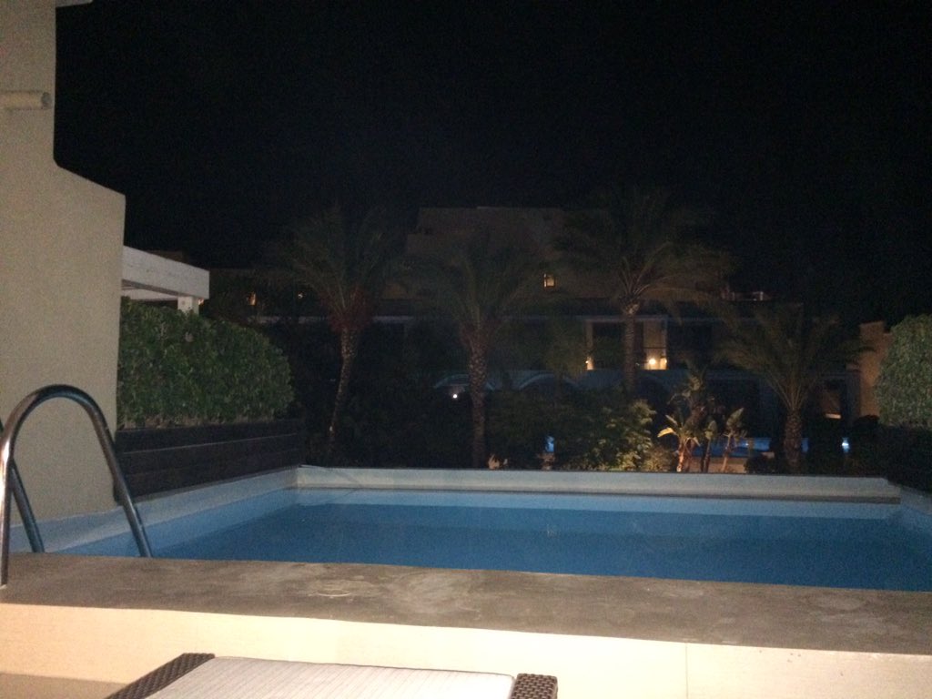 @The_ixian_grand #faultless service so far...immediate total relaxation 😃looking forward to the next 10days☀️🍹🌊