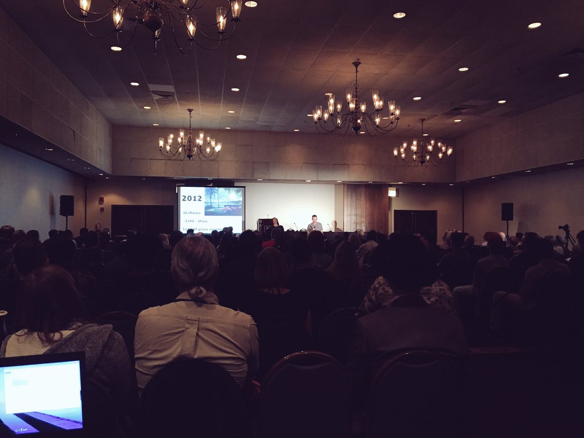 lineageartistry's tweet photo. At @ShannonCurtis and Jamie Hill's talk about #houseconcerttours, which have been life changing for us! Buy their book! @cdbaby #diymusician https://t.co/Xl98ATeJcN