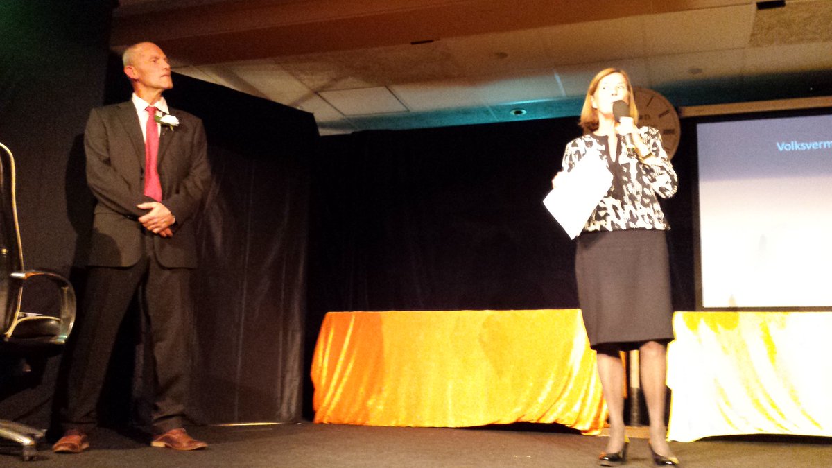 90 jaar Volksvermaak Wadway. Wat een geweldige avond. Bestuur en acteurs van harte gefeliciteerd. Ik heb genoten!