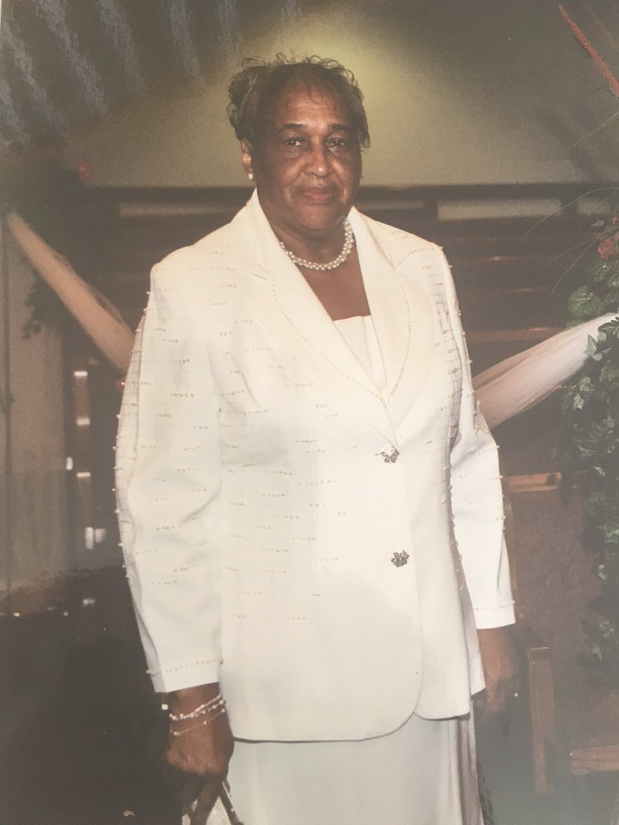 _grownsxmba's tweet photo. Even tho you're in heaven, today is still your day! Fly High Gma 👼🏾 NEVER FORGOTTEN 
#LongLiveMsKat 🙏🏾🙏🏾 https://t.co/wmVvbRyoPd
