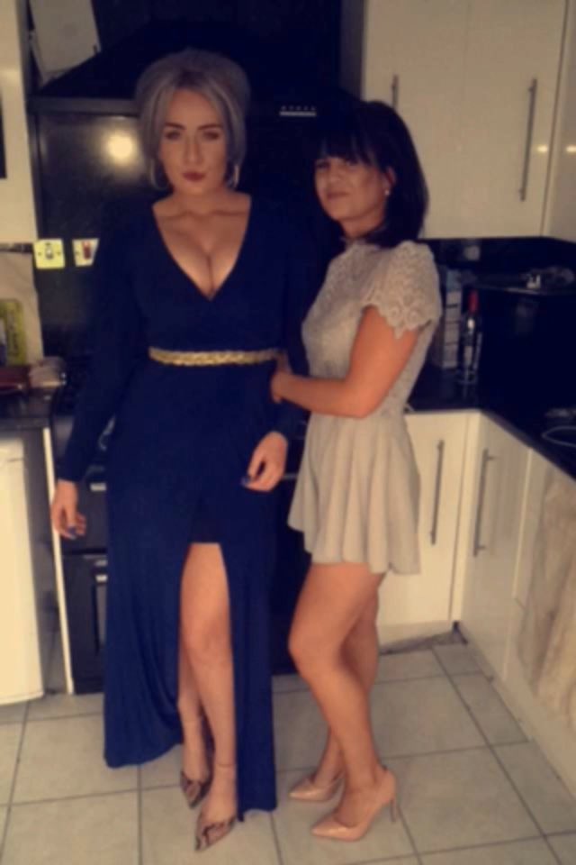 jadoplaydo's tweet photo. Love this little sausage #friendship #love 👭❤️💋✌🏼️ https://t.co/vNf0GJCqVF