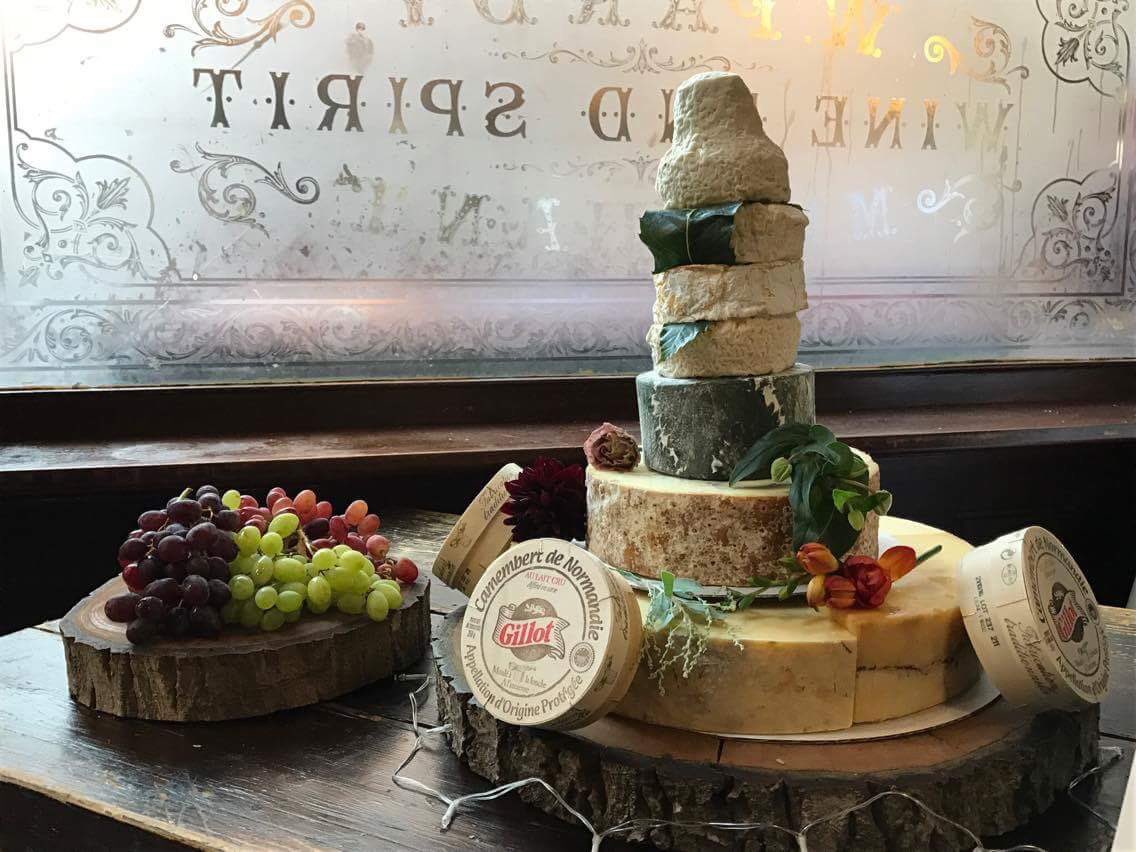 Congratulations to Lynsey and James from the team here at the Lamb! We hope you've had a really special #wedding day, it's been a pleasure!