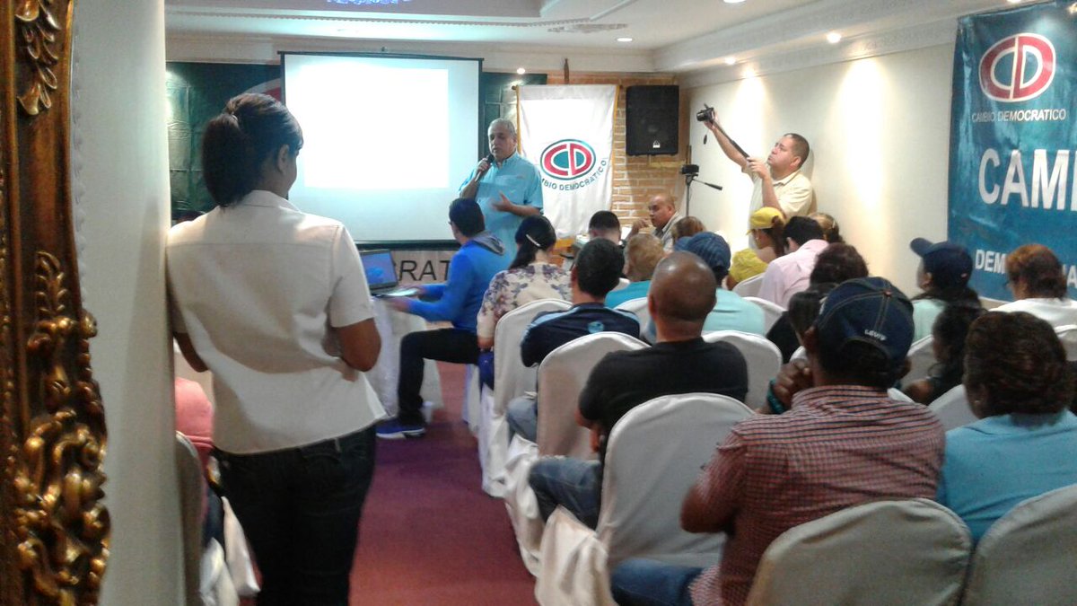 Capacitación de lideres en La Chorrera. <a href="/rmartinelli/">Ricardo Martinelli</a> <a href="/martamartinelli/">Marta de Martinelli</a>
