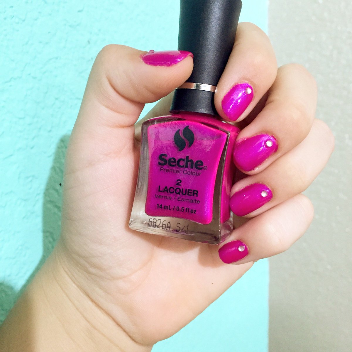 KaseyLaughsAlot's tweet image. Fave color 😍 #Seche #ESVoxBox