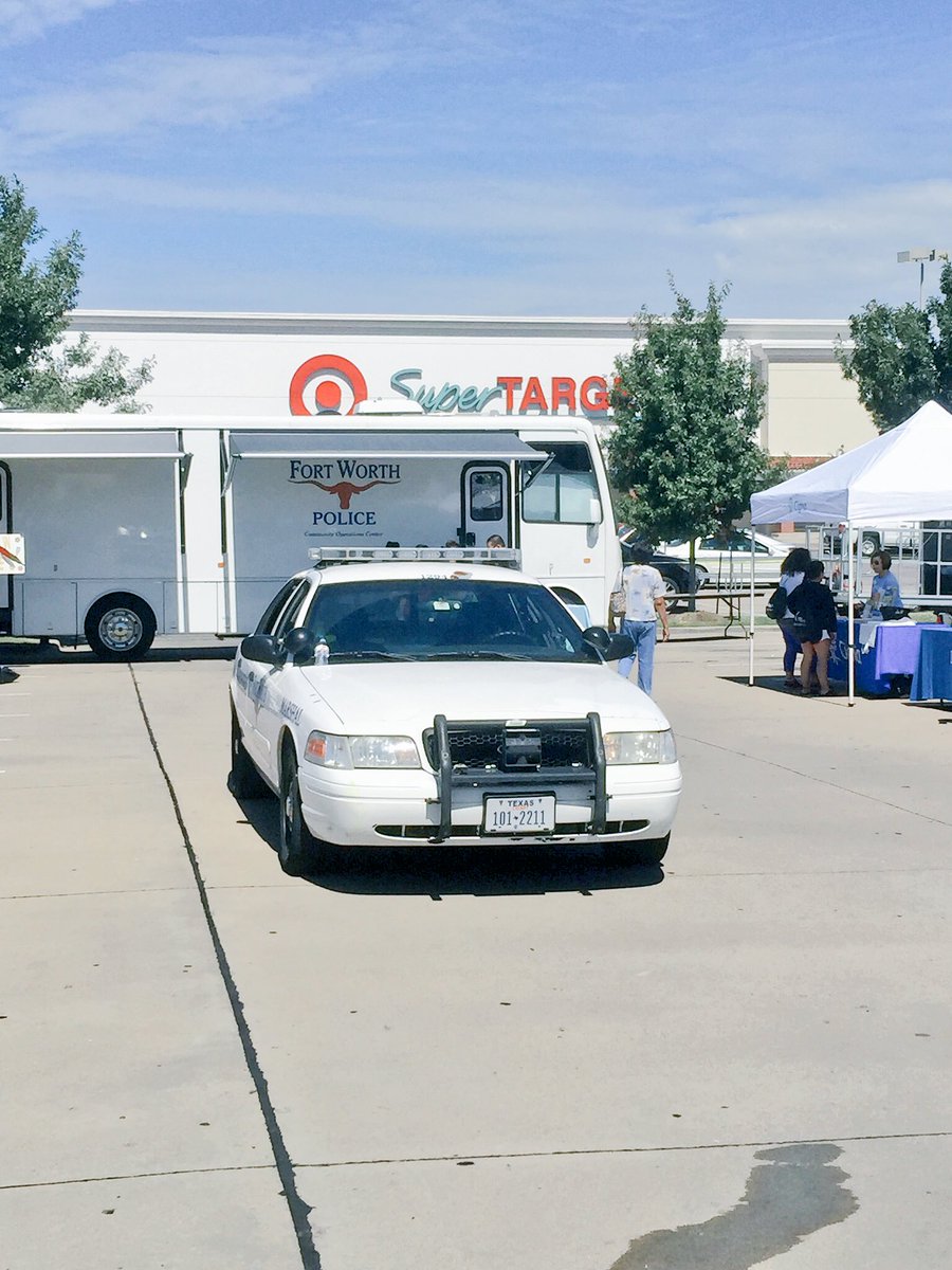 NickE4TGT's tweet photo. FWPD #TargetNNO at #FortWorth #T2042 #G391AP #D342AP 🚁🚔👍🏼 https://t.co/SRqkg4NMDR