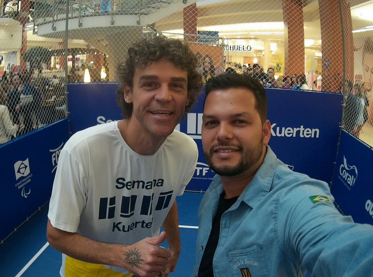 RPolidoro1986's tweet photo. Guga🎾
#guga #gustavokuerten #semanaguga #labradorhumano #rio2016 #tenis #esporte #floripa #imprensa #SitePolidoroJunior https://t.co/LnRBT6yUku