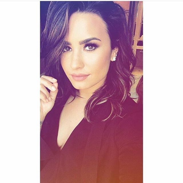 midemilovato1's tweet photo. ππ #demilovato #demisexual #lovaticfamily #lovaticforever #lovatics #lovaticslovedemi #lovaticsforlife #lovato #lovaticsbydemi @ddlovato https://t.co/dzDKoGt6f8