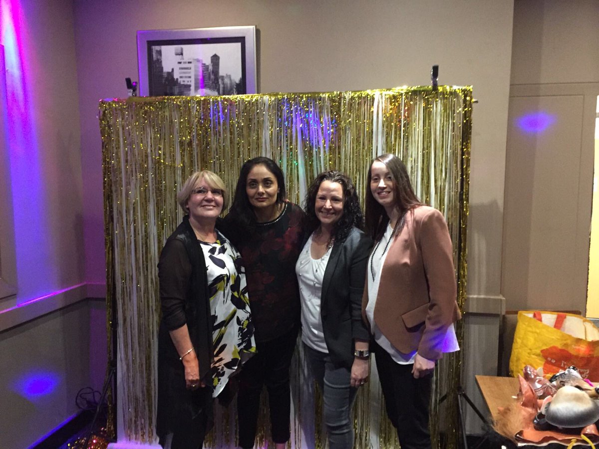 Kez1928's tweet photo. Happy times @AnnJone50 with kel and Tej https://t.co/AbC8dlrOHG