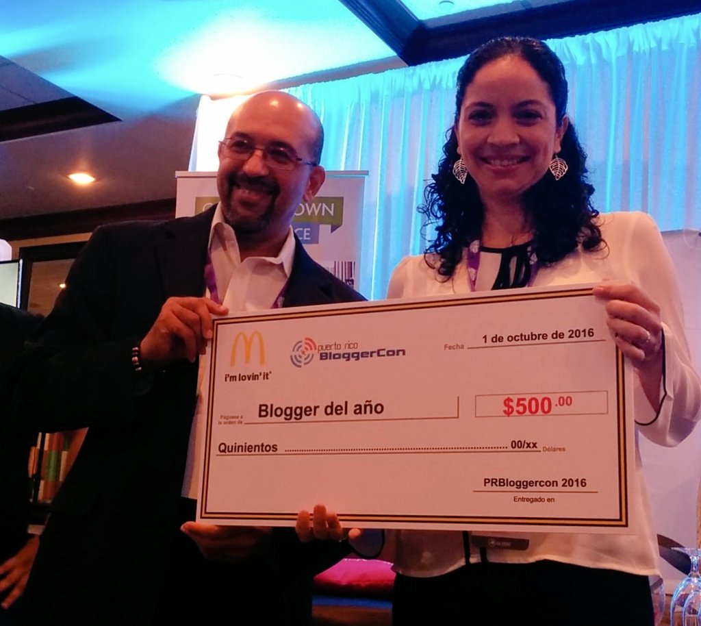 prbloggercon's tweet photo. Ganadora del premio #InfluenciaDigital #PRBC16 #OnlyatVerdanza https://t.co/0GFJtkOZaU