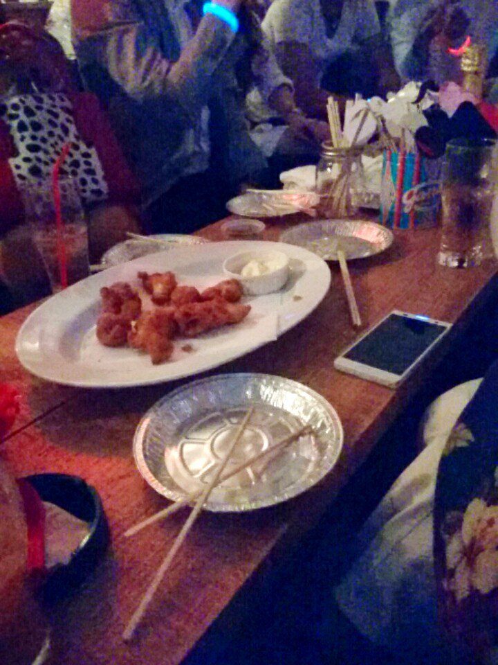 emalv27's tweet photo. 昨日は六本木でパーティー！
いろんな業界の人が来てておもしろかった‹‹\( ´꒳`)/››
また、出会いが増えました！♡♡ https://t.co/jKIIXFiw2I