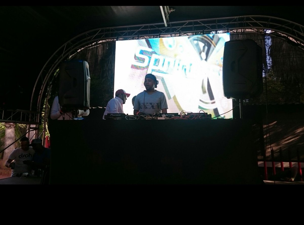 METROFMSA's tweet image. Lulo Cafe #SpringFiesta2016