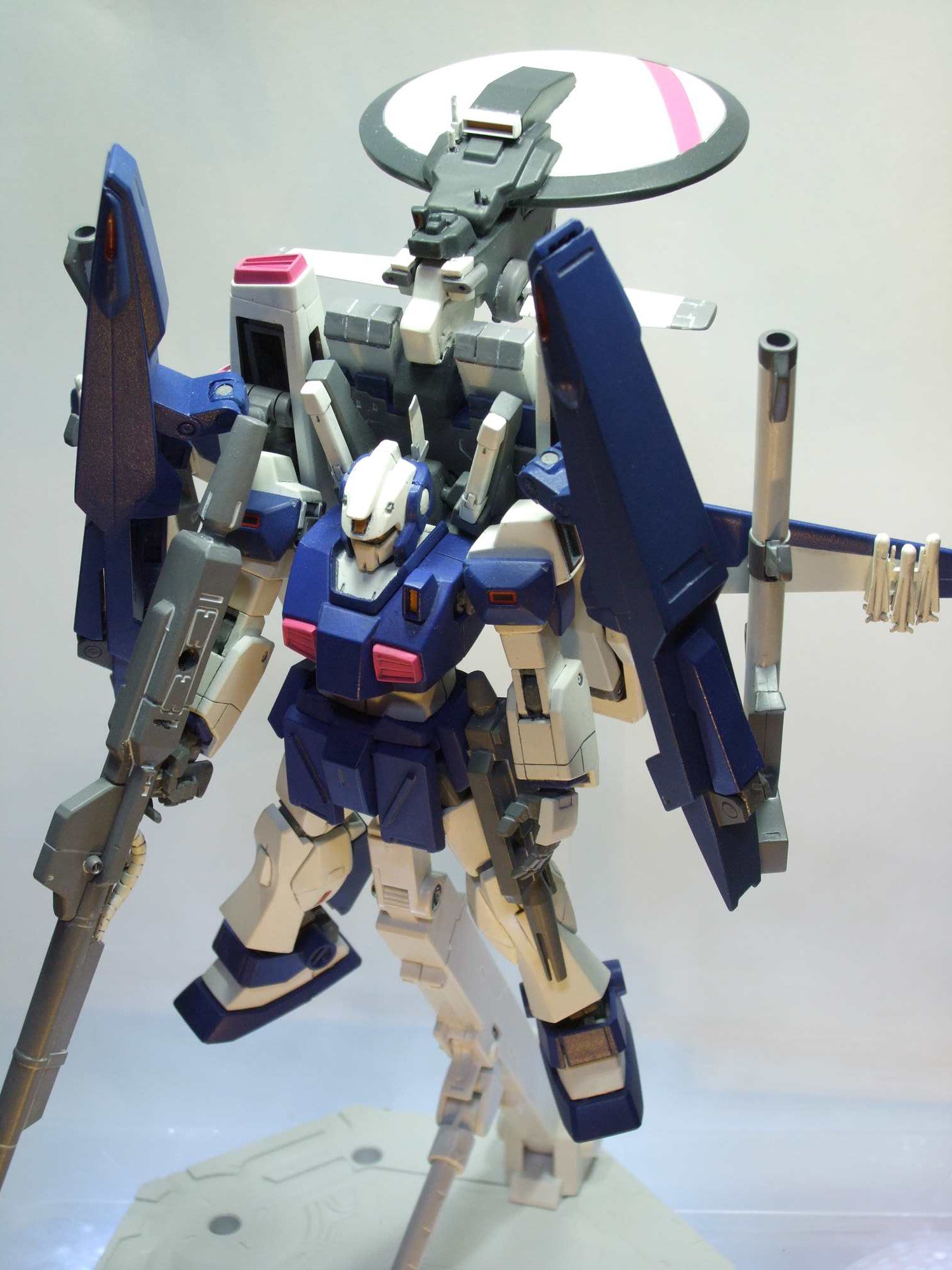よっさん على تويتر 今年４個目と５個目 Msa 003 Fxa 05d ネモ ディフェンサー その1 主翼のバズーカとミサイルは 瀧川虚至 Uturo0084 さんが描いたスーパーガンダムのまねです それっぽく作って それっぽく塗る です Aoz Love