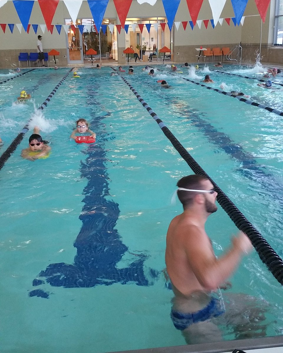 TylerClary's tweet photo. 1st Clary Clinic was today! No better feeling than spending a day inspiring the next generation of swimmers @APEXAquatics @GatorSwimming https://t.co/QyJwFEnwJZ