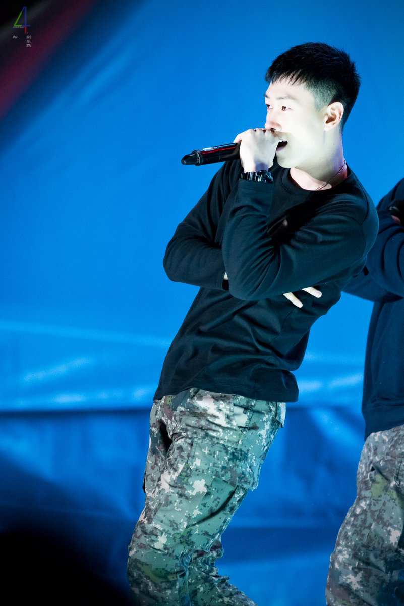 worldwideelfs's tweet photo. 161001 계룡군문화축제 - Lee Hyukjae!!! (Cr: 147_Company) https://t.co/otgt76tNdW
