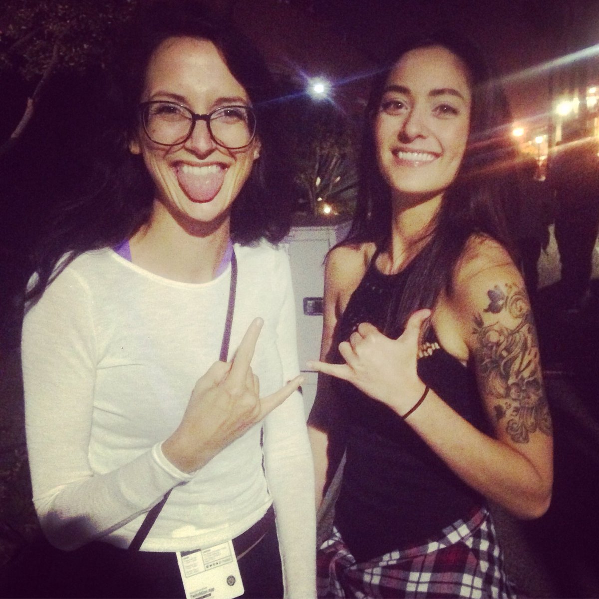 TheDarvian's tweet image. montreal game developer meets @2MGoverCsquared #Girlgamedev #keepinitreal #scavengers #stoked