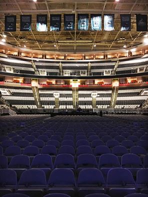 twittytwitty24's tweet photo. Imagínense la emoción d saber q este lugar se va a llenar d #DOCEMIL personas q con su bello corazón me acompañarán esta noche @MarcoASolis https://t.co/0PRmjrcOOy