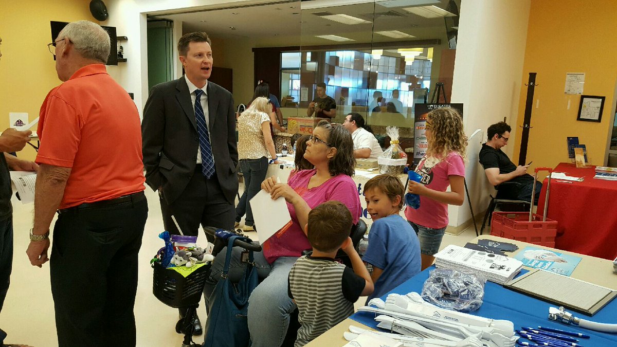 electsambateman's tweet photo. Great to see everyone at the @cityofhenderson Harvest Festival at the Heritage Senior Center. A fantastic turnout today! https://t.co/Kthy2pKWvy