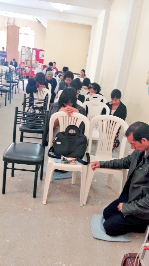 RoyFloresRivera's tweet photo. Hoy Oramos en la Iglesia Adventista LA ESPERANZA,AYACUCHO por #Worldvisionperu Por una Niñez tiernamente Protegida y una Sociedad mas Justa. https://t.co/FXPibDxuyH