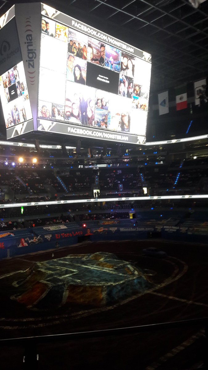 isramim09's tweet photo. #monsterjam https://t.co/VgkVX1XAt9