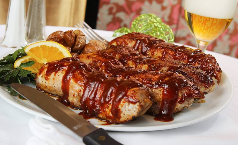 beaversuper's tweet photo. USDA All Natural Baby Back Spare Ribs 3 Pack - $2.99 lb. - "Always a Low Price!" https://t.co/4ebsK1WDyp