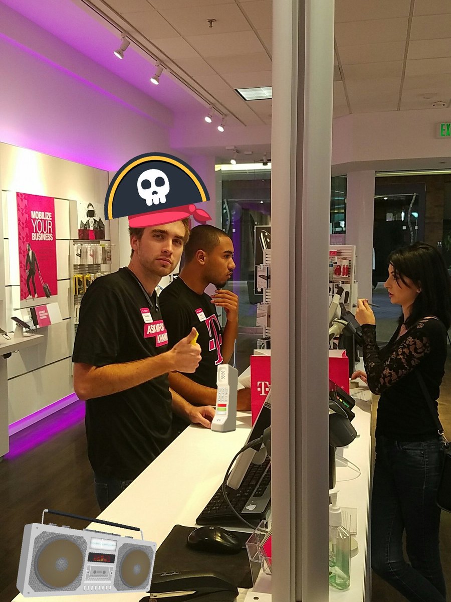 MobileRich1's tweet photo. Brandon says he is the capitan of customer service https://t.co/in0d6Vy53y