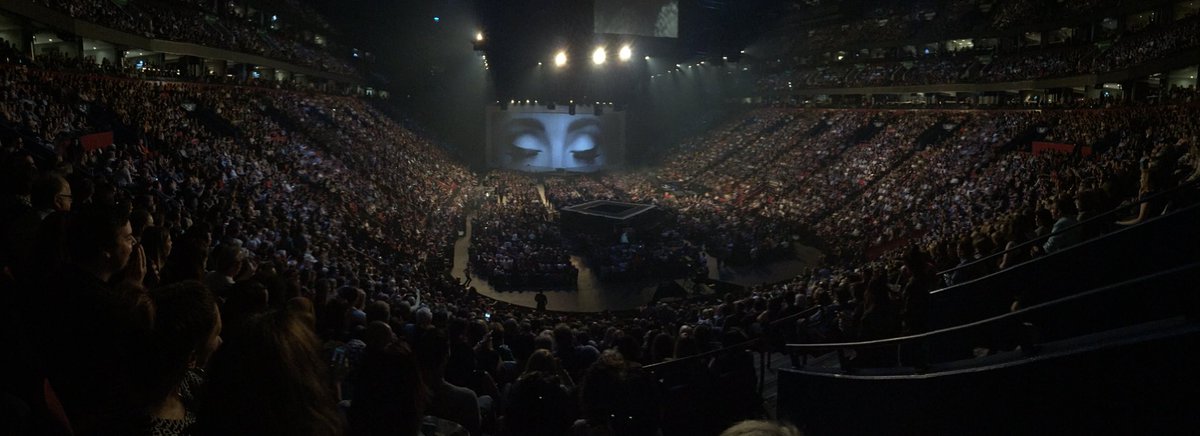 SqmsMusic's tweet photo. Ready!!! #montreal #adele #sistertrip https://t.co/bk1i6PHn14