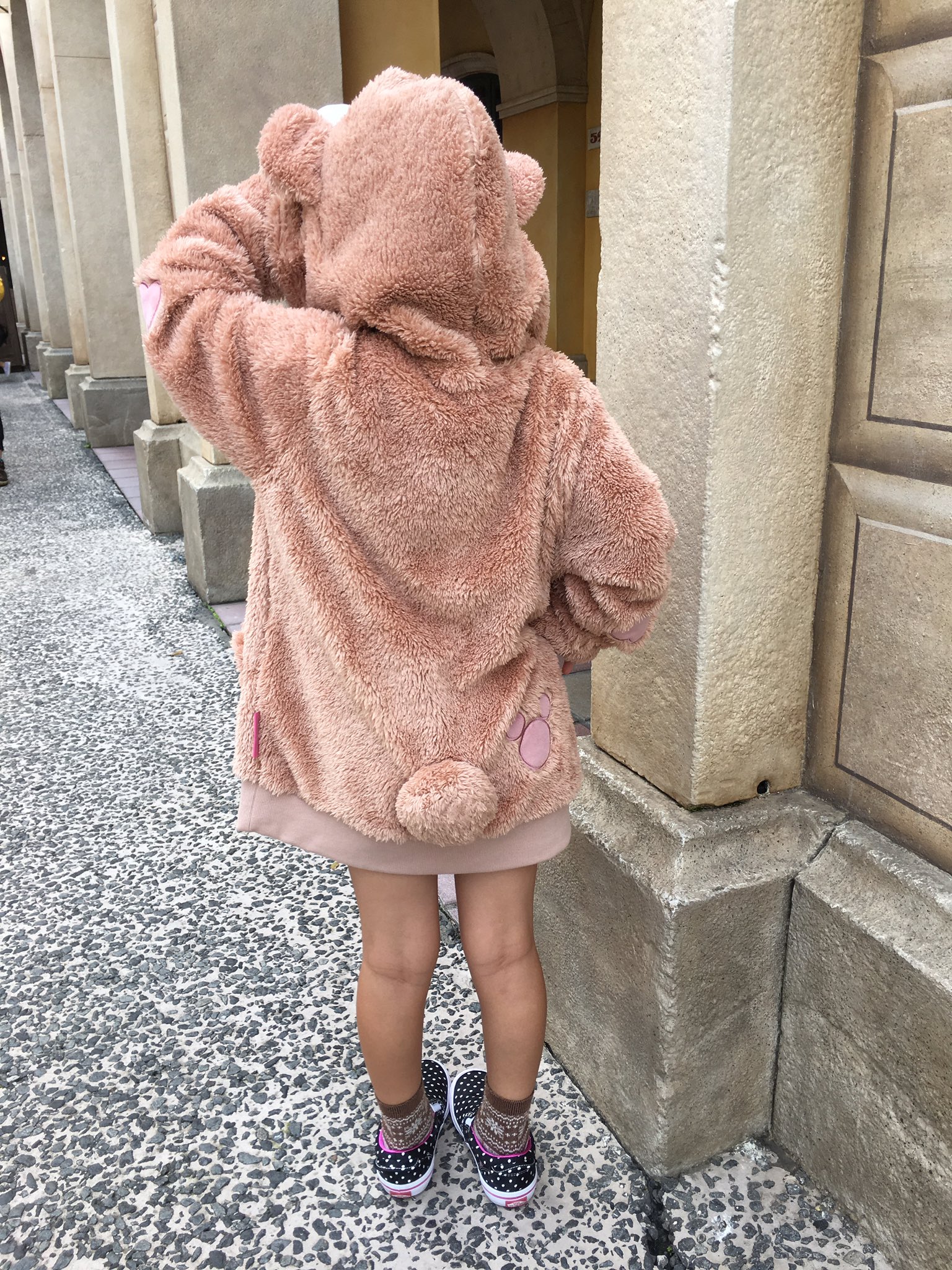 代行辞めます ダッフィーパーカーmサイズ 昨日夜ご依頼分は購入出来ました 写真は娘 小2 116 シェリーメイsサイズ着用です 子供が着ると尻尾がお尻に来て可愛いです Tdr ダッフィーパーカー T Co Hotrxxzoqi Twitter