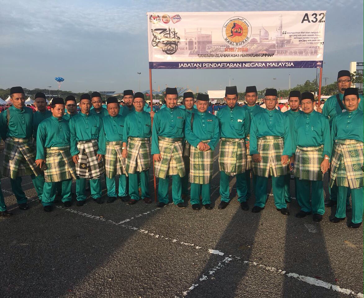 Kontinjen perarakan JPN. 
Malaysia Agro Exposition Park Serdang (MAEPS), Serdang. 
Salam Maal Hijrah 1438H/2016M.