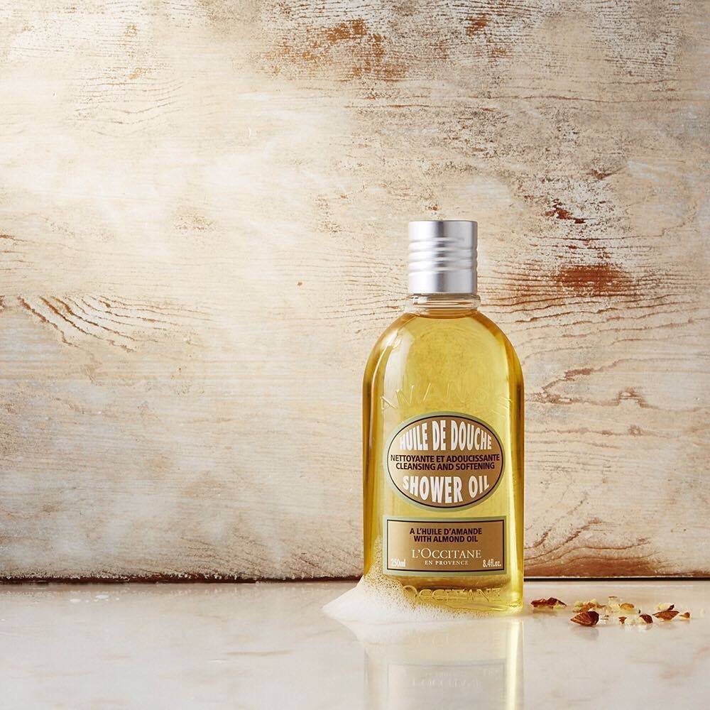 LOCCITANE_PERU's tweet photo. Nuestro Aceite de Ducha #Almendra tiene una fórmula que adquiere una #deliciosa textura ▸ https://t.co/OjhVLHzGET https://t.co/MH1RZg09BL