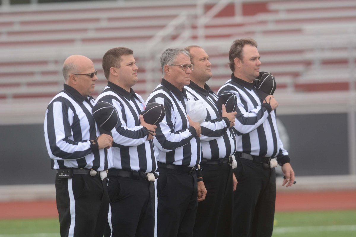 jshishmanianNB's tweet image. GALLERY #ThamesRiver beats #VinalTech 28-8 in football bit.ly/2dhHxwv @mallardNB @jshishmanianNB @NorwichBulletin