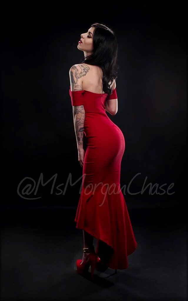 submale2112's tweet photo. I call Her my #Boss! You can call Her @MsMorganChase👑 #TheDetroitDominatrix
#TrueProDomme😈
#FollowTributeRepeat💰
#ArmyVet👢
#AlphaFemale🙇 https://t.co/JLJuNrxys1