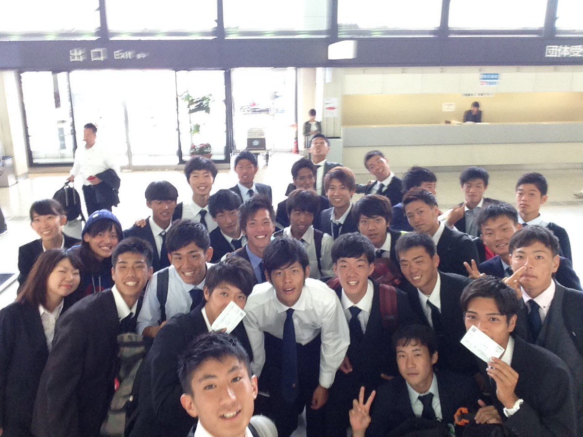 履正社 サッカーコース Twitter પર 第26回全国専門学校サッカー選手権大会 へ向け 履正社医療スポーツ専門学校は 10 00に伊丹空港に集合 選手27名 マネージャー2名 し11 10新千歳空港行きに乗り出発します 履正社 サッカーコース Twitter પર 第26回全国専門学校サッカー選手権大会 へ向け 履正社医療スポーツ専門学校は 10 00に伊丹空港に集合 選手27名 マネージャー2名 し11 10新千歳空港行きに乗り出発します