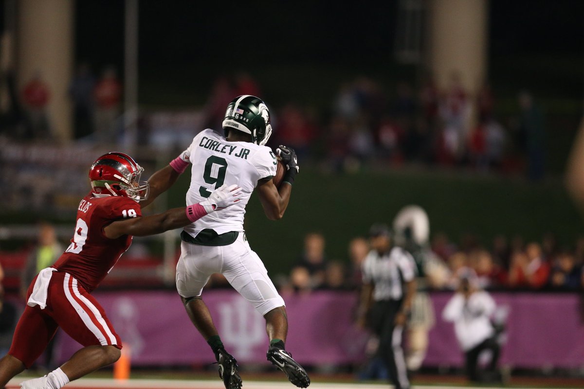 MSU_Football's tweet photo. Here are some sights from the first half of action in Bloomington. MSU leads IU, 7-0. #BeatIU #MSUIU https://t.co/05CTFlVyZG