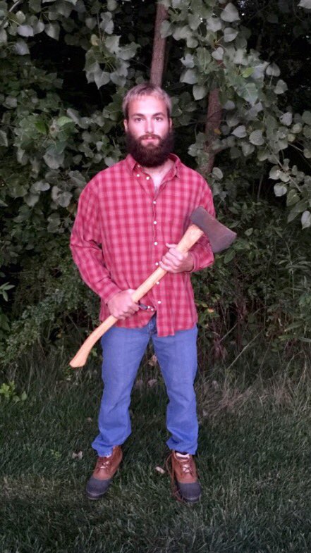 Jared5Richey's tweet photo. Im Jared Richey and welcome to my farm https://t.co/FRiKhqoKLa