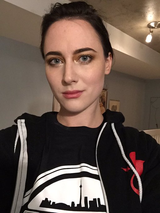 I call this look mythic Pygmalion/fisher woman/Echo/Apollo/I have some kind of throat infection and feel