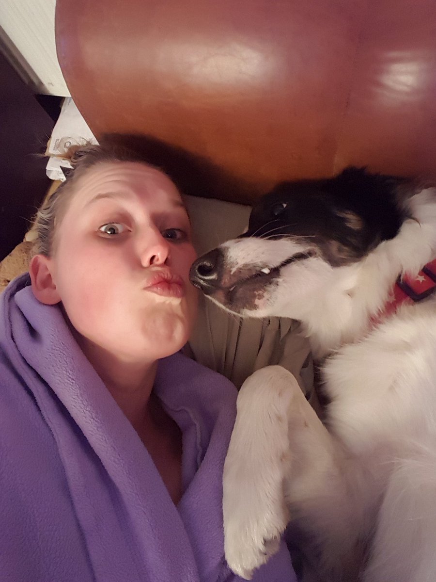 princesswifty2's tweet photo. Selfies https://t.co/qQdQ8idqLa