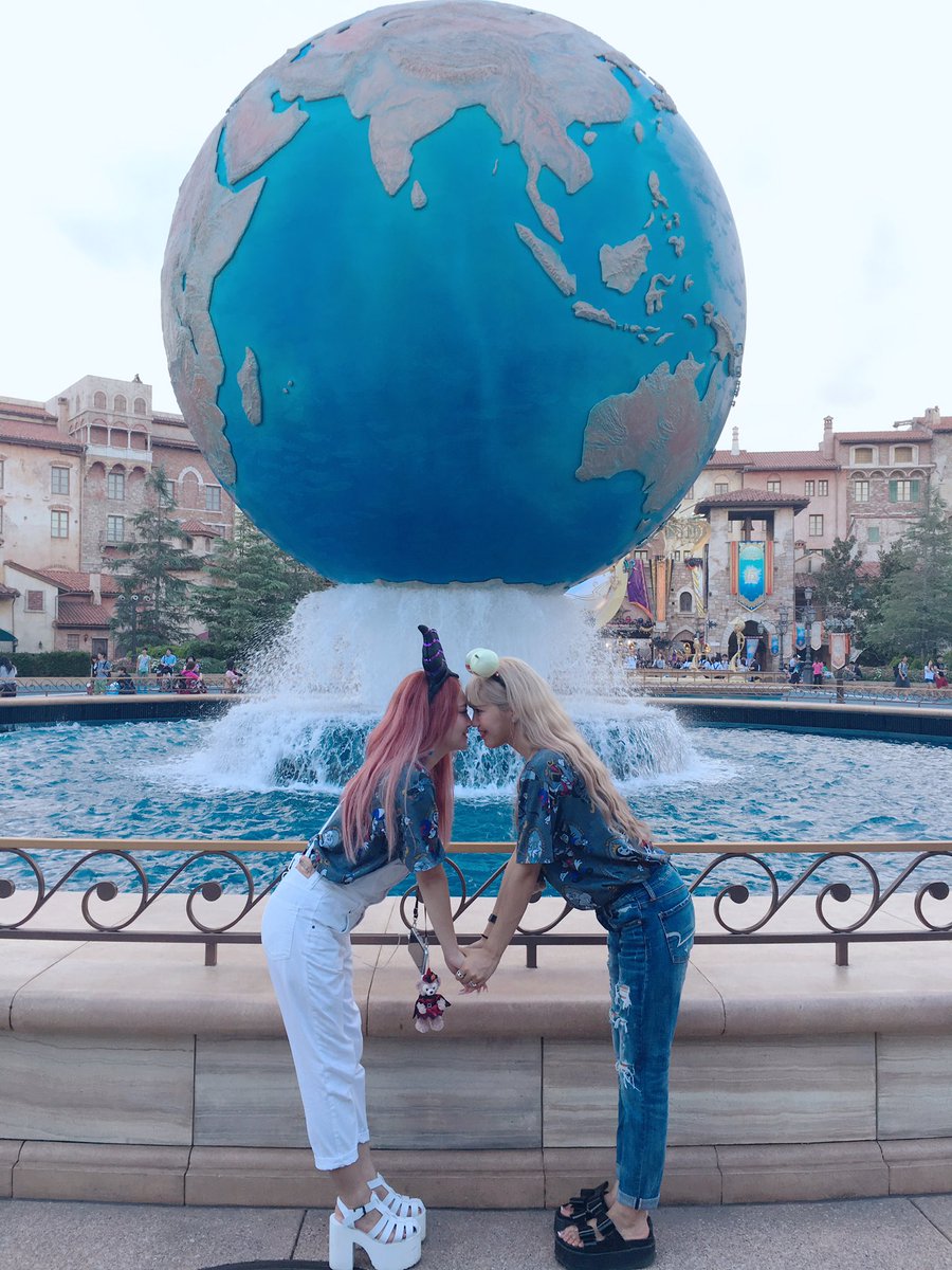 紗蘭 Sara 発売中のpopteen11月号で ハロウィンディズニーに行ってきたよ れいぽよとカップルみたいなことした 笑