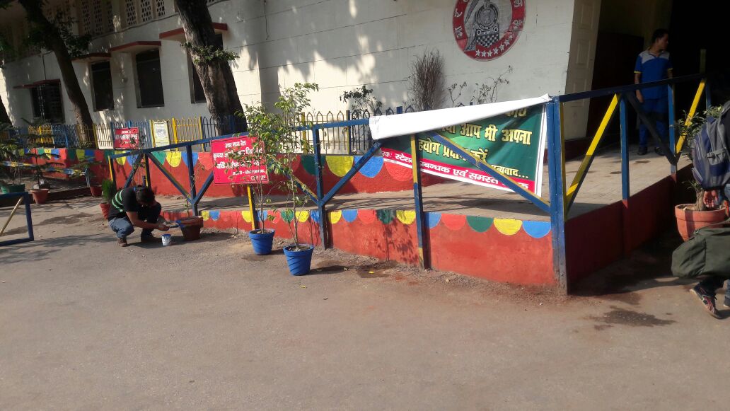 SrdcmA's tweet photo. @RailMinIndia @CPRONCR @GMNCR1 @DRM_Agra 
Participation of NGO India Rising at Raja ki mandi station on 2nd oct https://t.co/Uzfp78KMoH