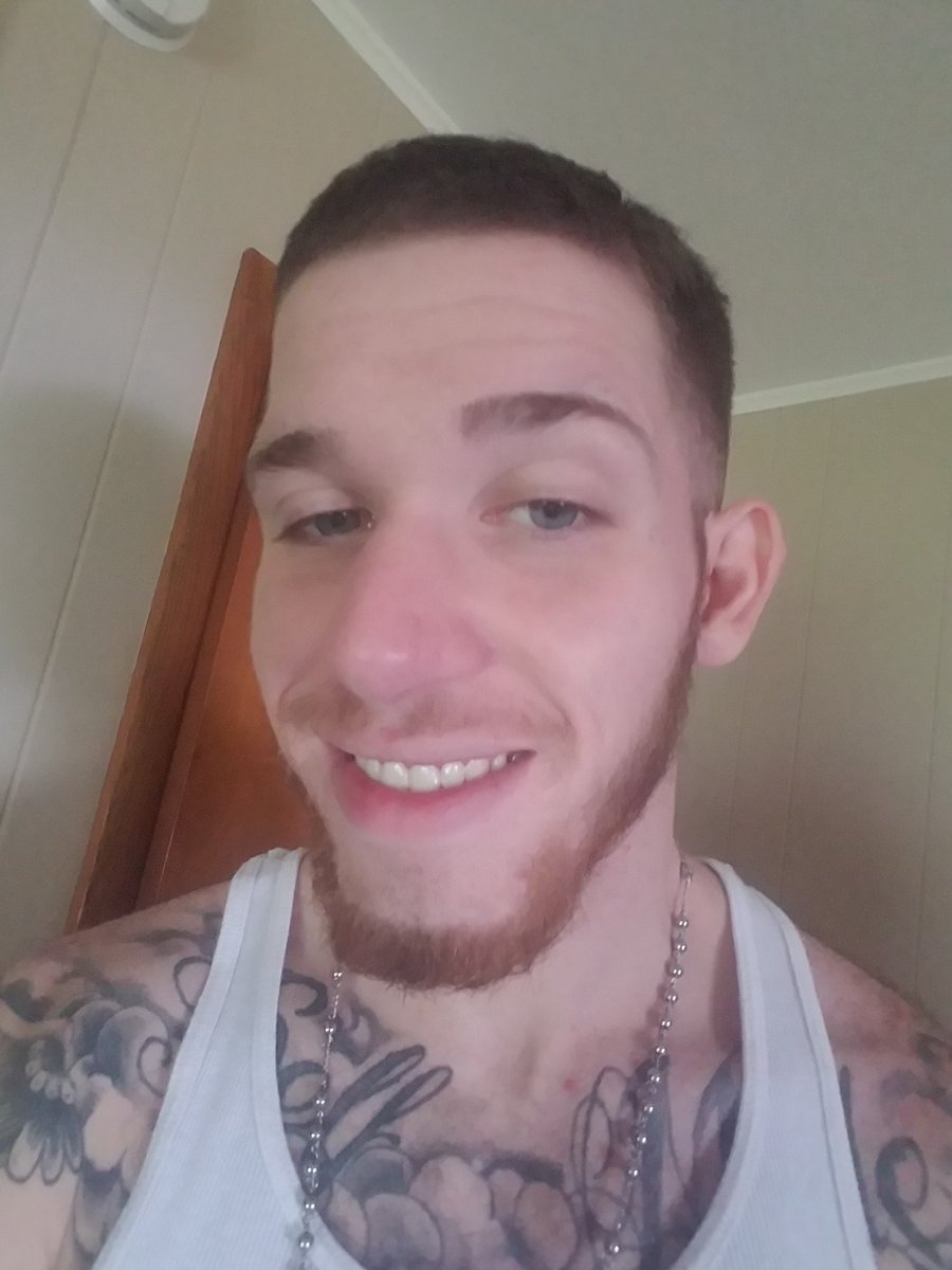 Trip_Diddy's tweet photo. The One And Only. #Currentstyle #blueyes #handsome #beardedmen https://t.co/YtdZmJ1vwz