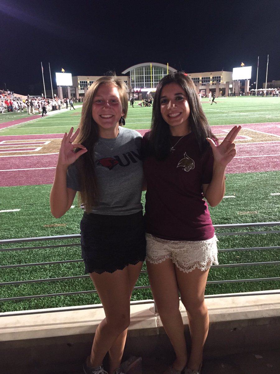 _josephineeee's tweet photo. It wasn't a cardinal win, but I was surrounded by some pretty cool bobcats 😻❤️ #UIWvsTXST #UIWPride https://t.co/7ApdCaDlIU