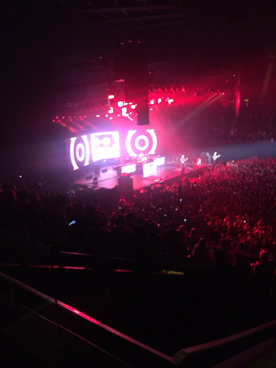 Last minute blink show.