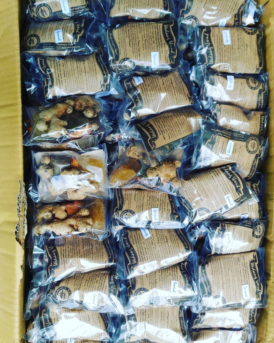 Wedang Uwuh Rempah Spesial siap dihidangkan