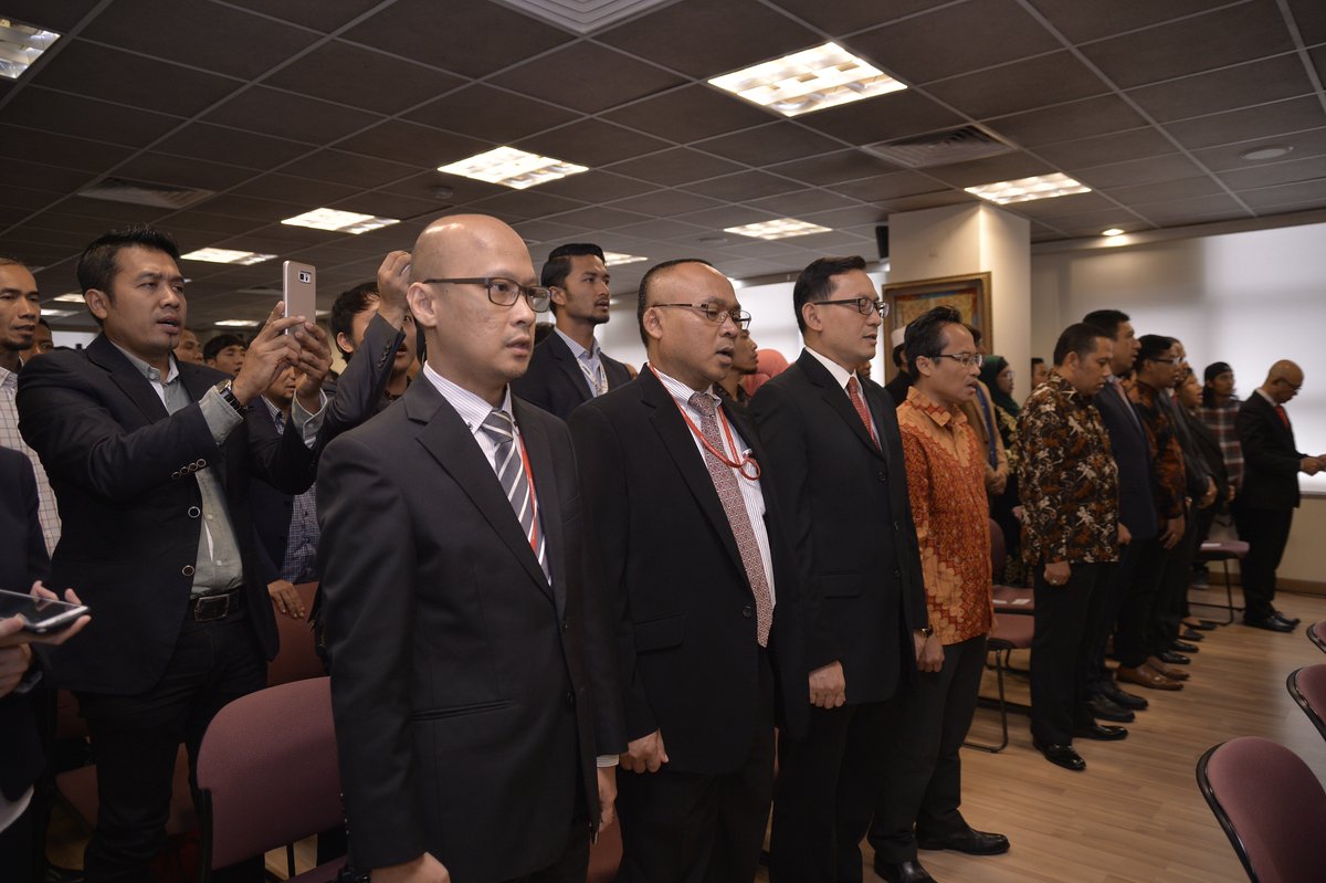 wisudaUTKOREA's tweet photo. process wised UT Korea #TKIjadisarjana #wisudaUTKorea https://t.co/9idgH37ZVZ