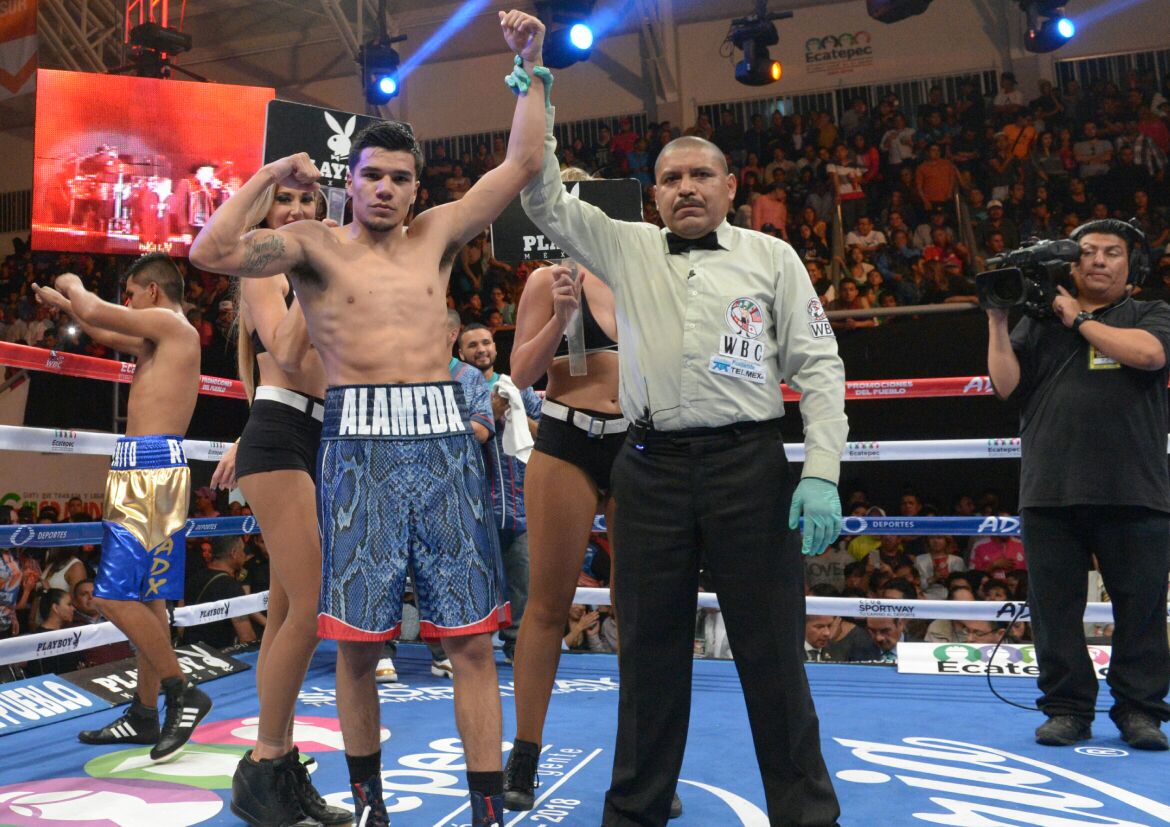 Brillante defensa de la Reina de <a href="/Ecatepec/">Ecatepec</a> 
<a href="/YessiChav/">Yesenia Chavarria</a> 
<a href="/TD_Deportes/">Televisa Deportes</a> 
<a href="/oskuchle/">Oswaldo Küchle</a> 
m.facebook.com/story.php?stor…