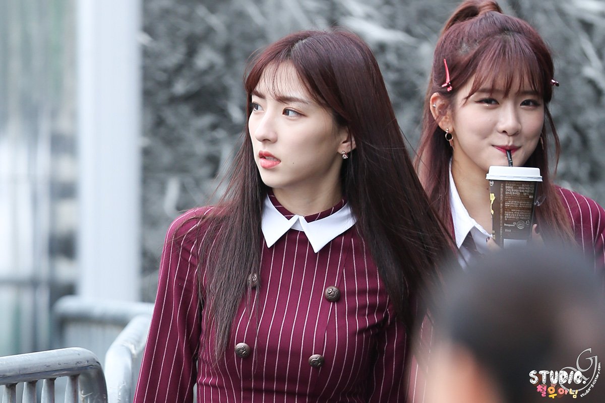 _chulwoo's tweet photo. 우소시강시리즈 https://t.co/Yv0cGTeAGg