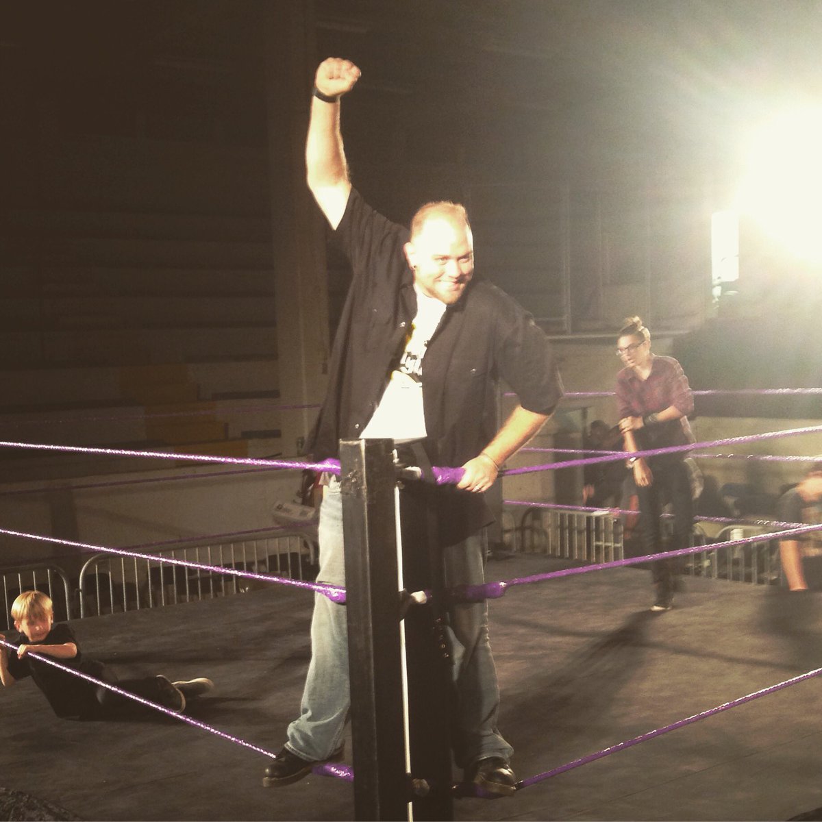 BigRobRadio's tweet photo. Tonight was bad ass! Thx @THEVinceRusso @MercuryYaden @TheDangerDean @THERockyMtnPro for a memorable night! #Charged #HuntChannelTV https://t.co/9DJU9w4QAJ